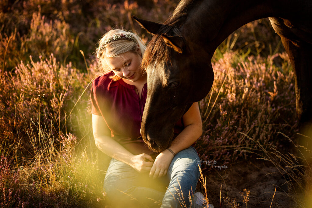 Pferdefotografie Cuxhaven Nordsee Bremerhaven Küstenpferde Fotografie Emotionale Pferdefotografie Bremen Niedersachsen Cuxland Geestland Pferde Watt Wattshooting Strandshooting North Sea Equineshooting